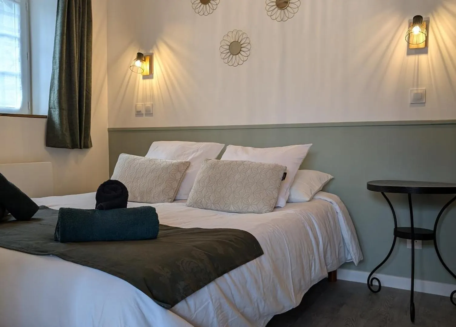 Gite Les Hortensias Les Jardins De Kerellec 20Min De La Mer Jacuzzi Et Terrasse Plouvorn